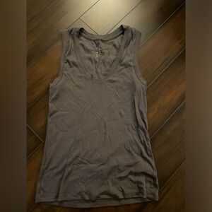 plain basic women’s tank grey
